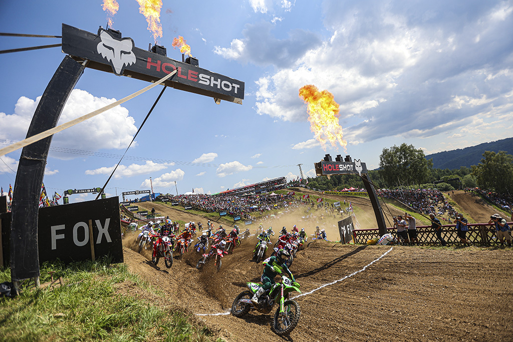 MULTIPLE CLASSES LAND AT LOKET FOR THE MXGP OF CZECH REPUBLIC! | MXGP
